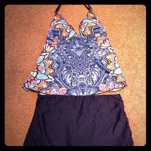 Women’s Swimsuit 2 Piece Skort Sz 10 Like New!